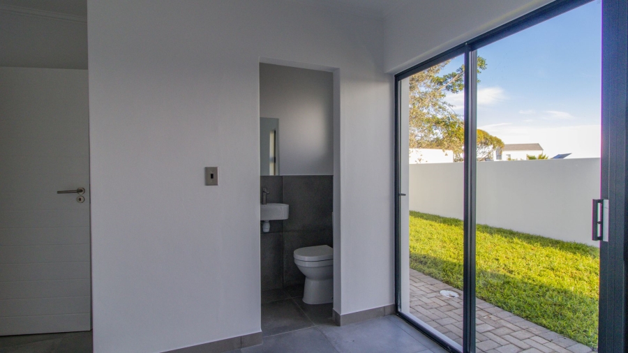 4 Bedroom Property for Sale in Shelley Point Western Cape